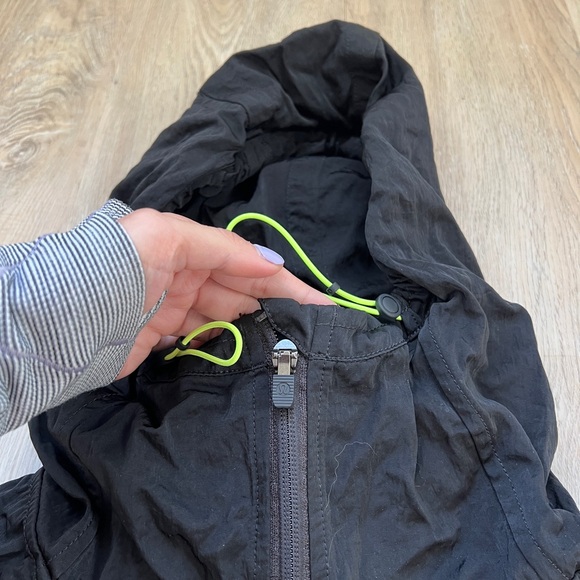 lululemon 1/4 zip pullover - Picture 3 of 6